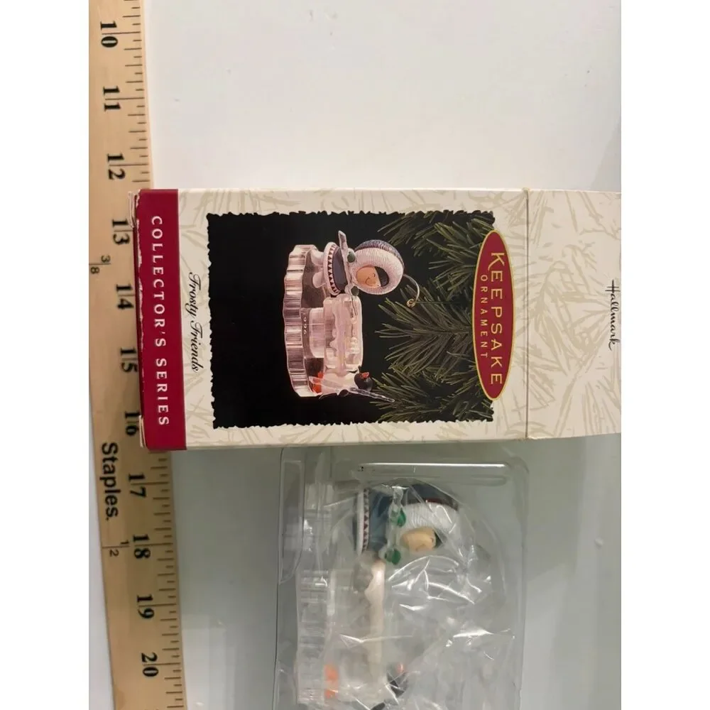 Hallmark keepsake ornament Frost Friends